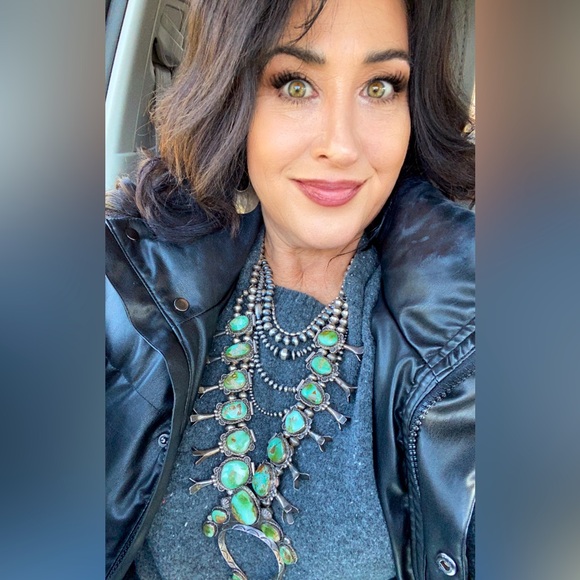 Meet your Posher, Angela - Picture 1 of 1